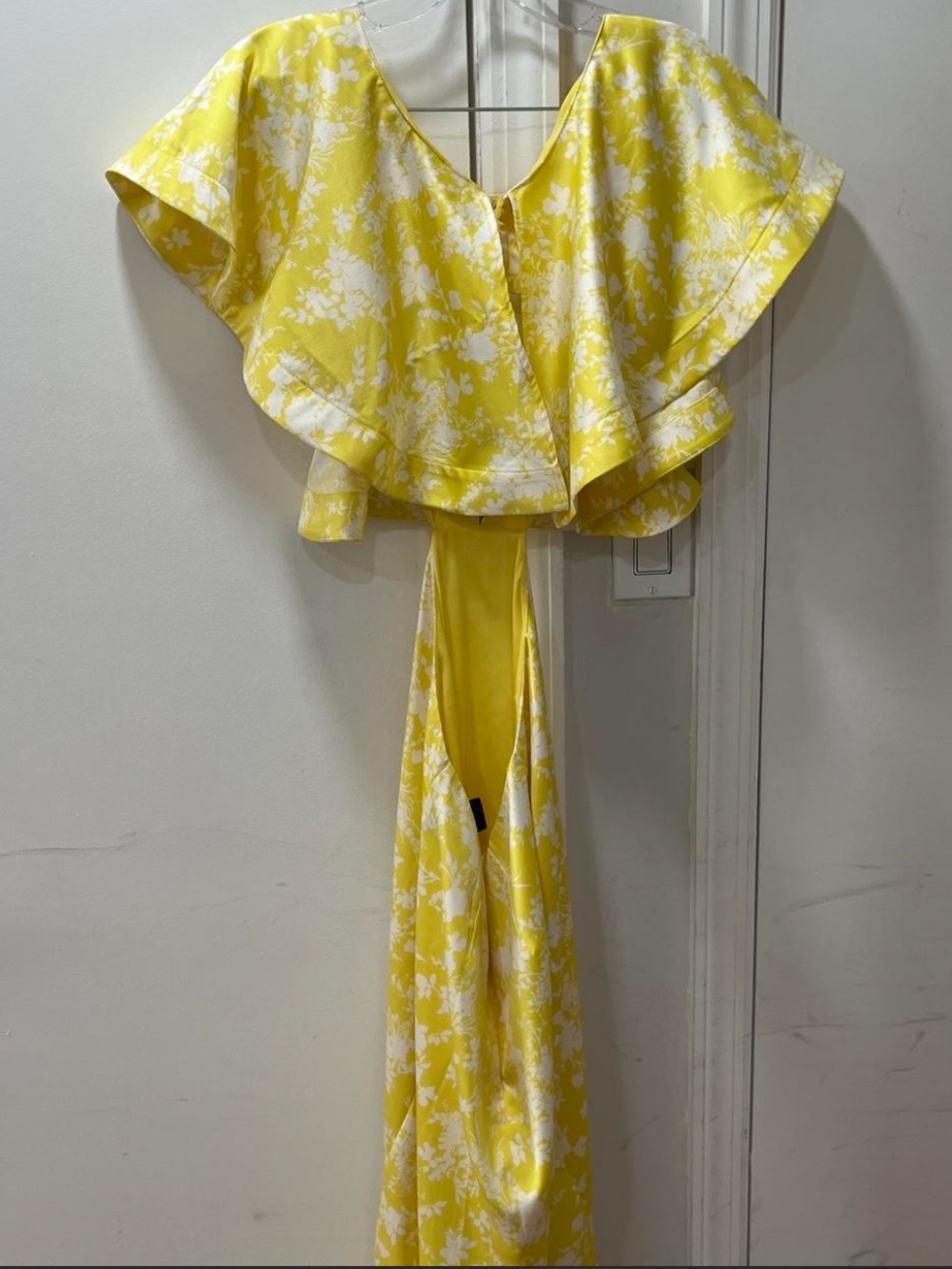 Yellow Floral Cutout Maxi Dress - Picture 3 of 4